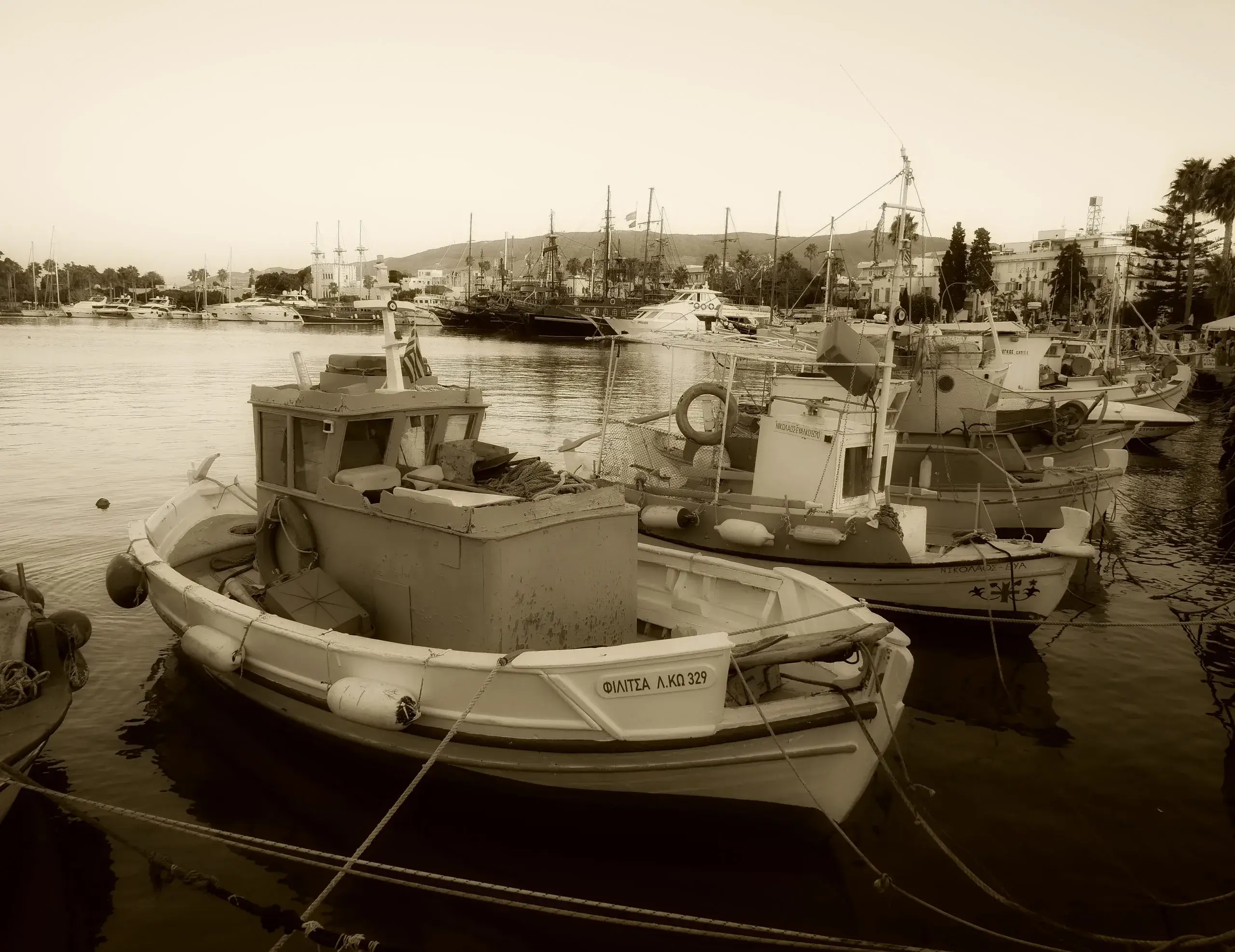 Fischerboote im Hafen von Kos