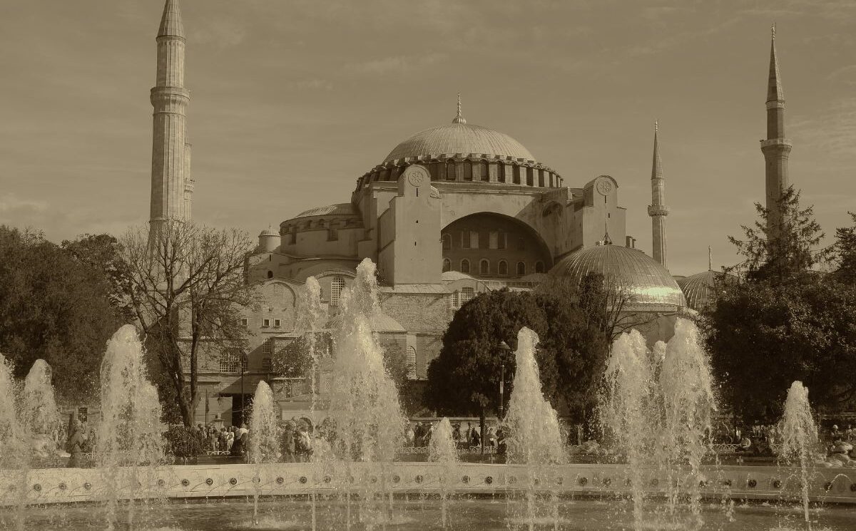 Von der Hagia Sophia bis zum Bosporus – Istanbul für Entdecker  Alles, was du über Kultur, Sehenswürdigkeiten und Kulinarik wissen musst